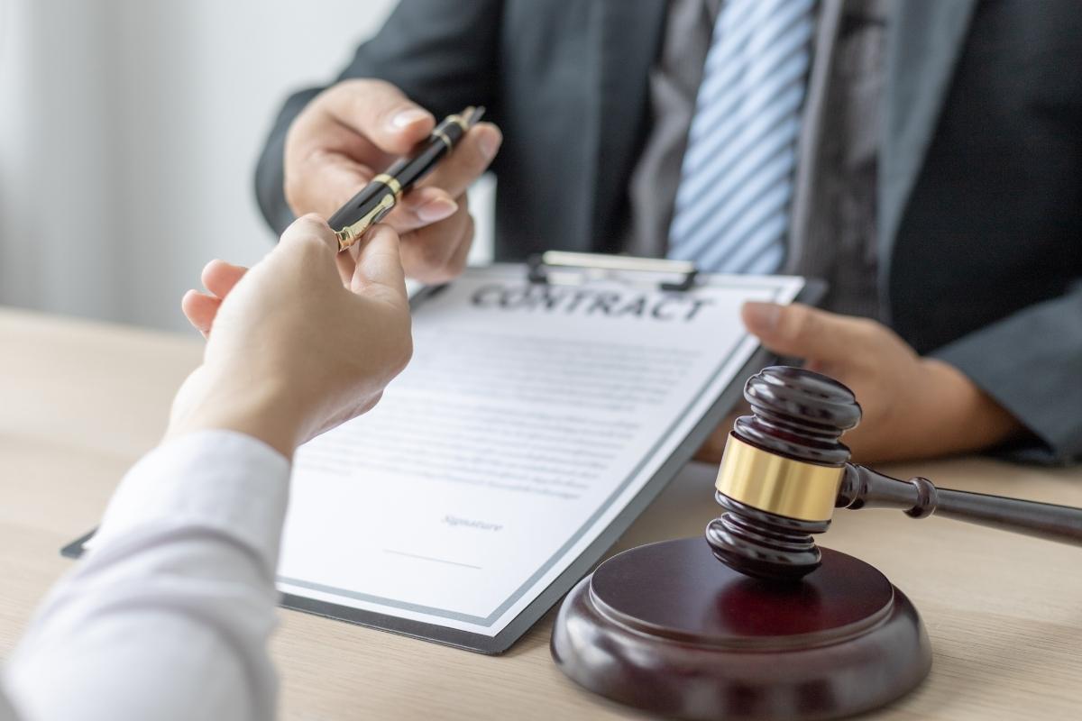 İş Hukuku Davalarında Haklarınızı Nasıl Korursunuz? 2 İş Hukuku Davalarında Haklarınızı Nasıl Korursunuz? İş Hukuku Davalarında Haklarınızı Nasıl Korursunuz?